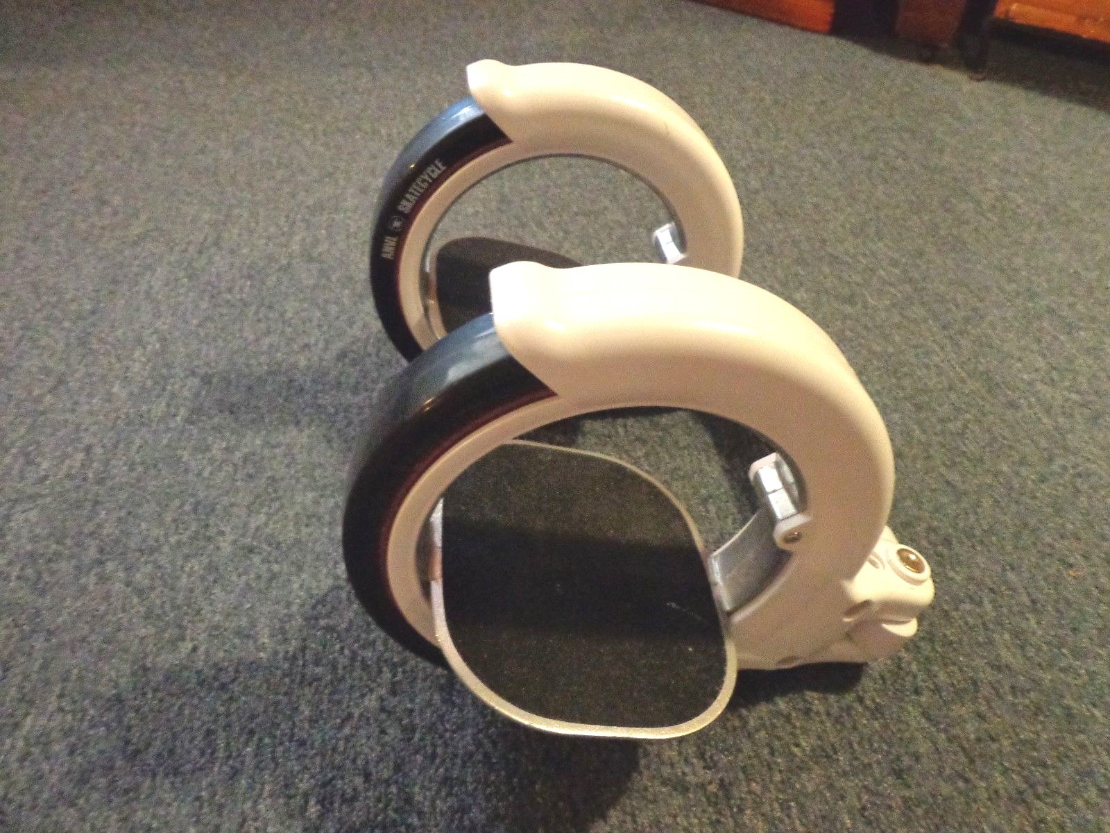 ANVL Skatecycle-White