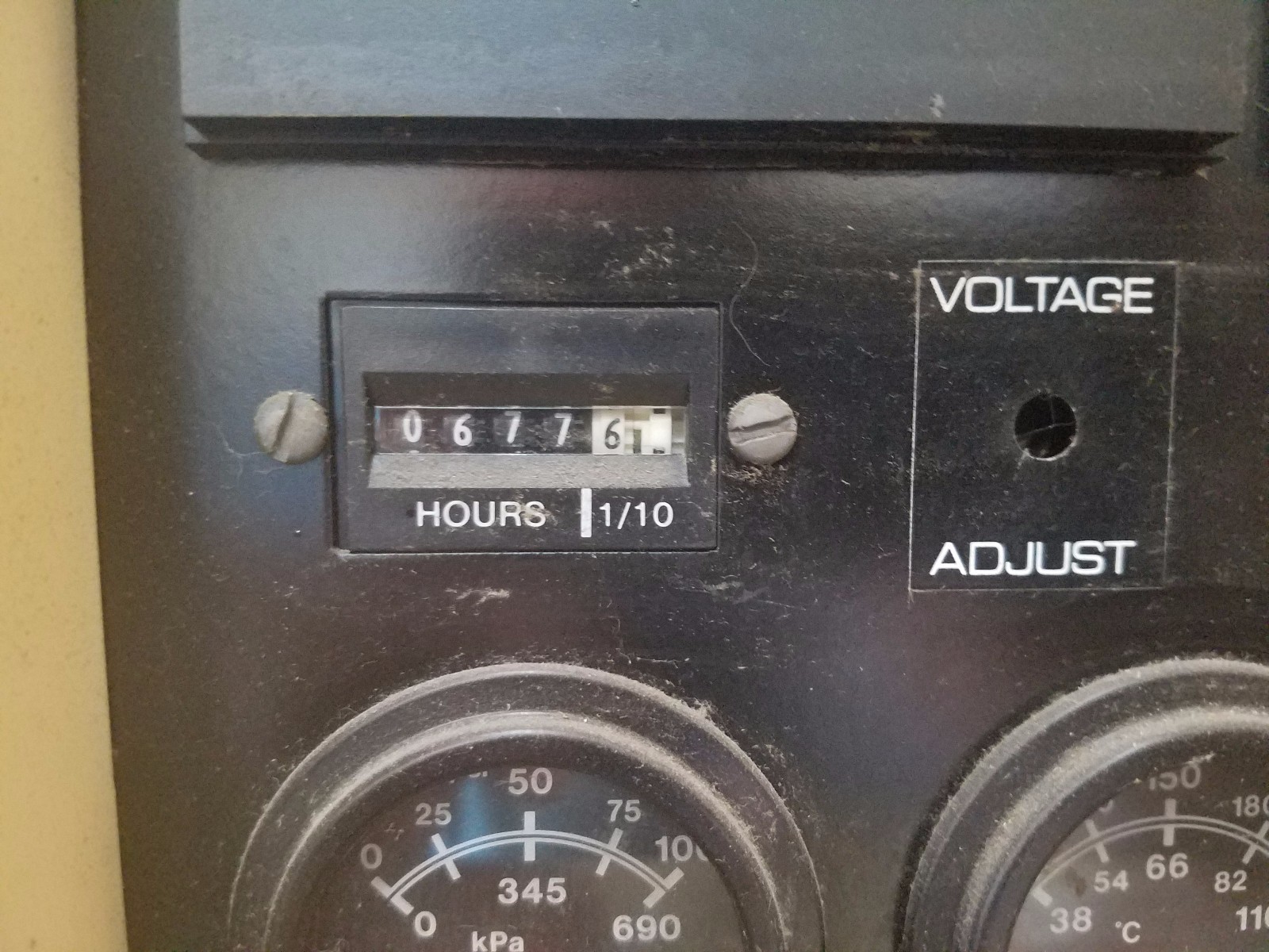 KOHLER 20KW COMMERCIAL GENERATOR W/ TRANSFER SWITCH - 1 & 3 PHASE -EXCELLENT