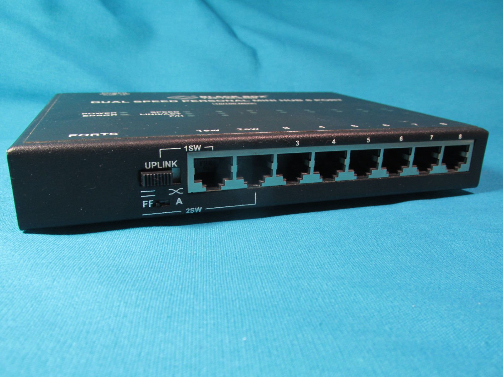 Black Box LH408A-R2 10/100 Dual Speed Personal Mini 8-Port Hub ***Untested***