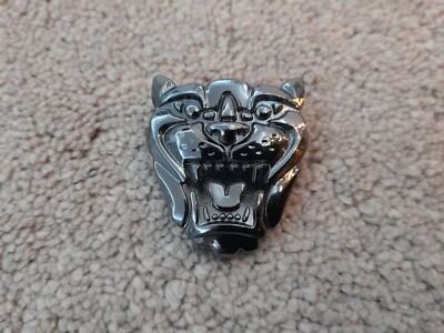 NEW GENUINE JAGUAR S-TYPE-R STR GRILLE BADGE DARK GREY CHROME GROWLER