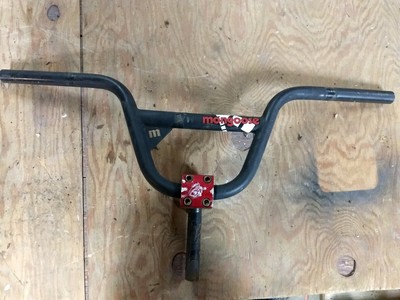 mongoose handlebars