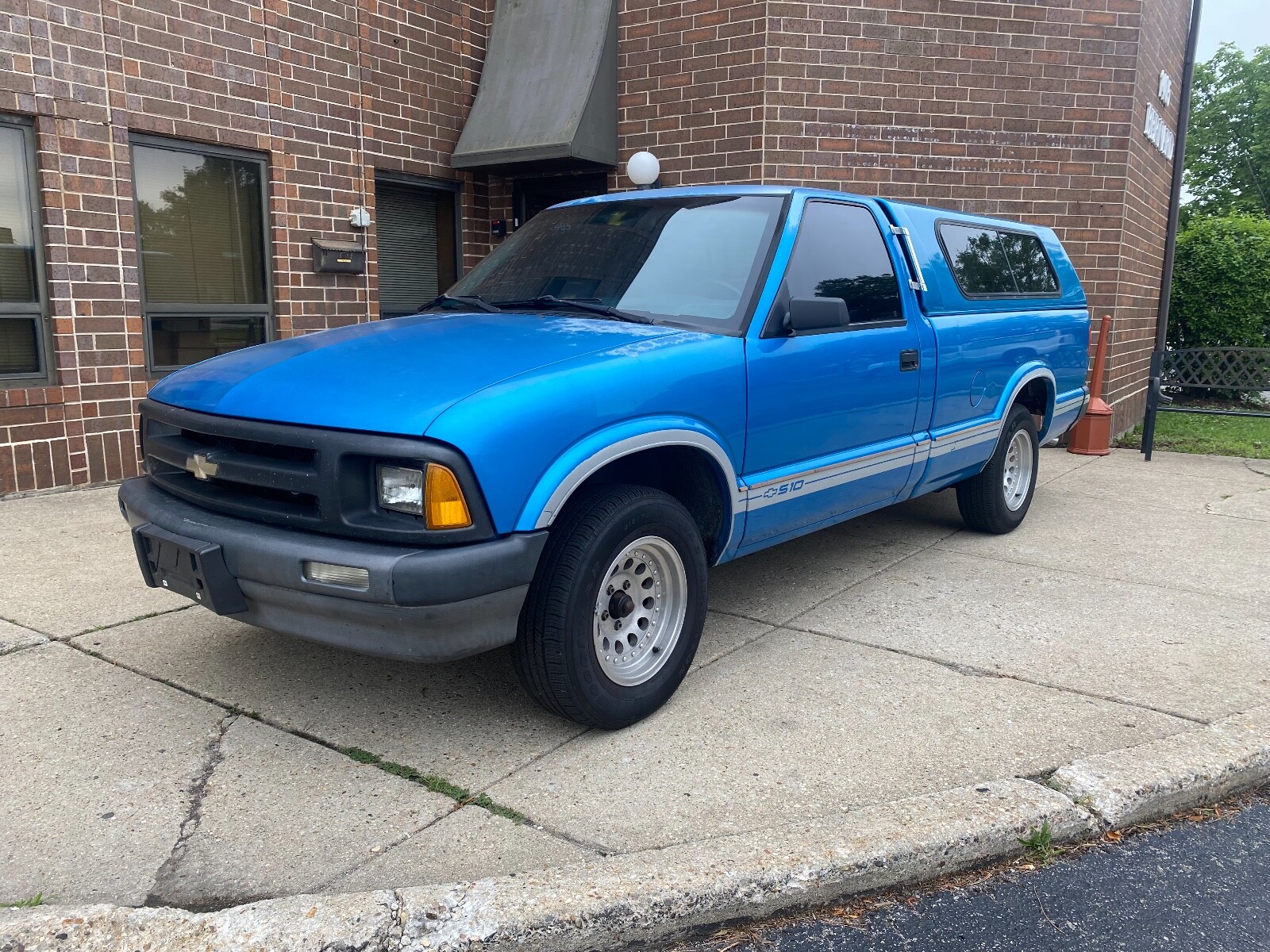 1994 Chevrolet S10 Pickup S10 Low Miles 350 V8 Upgraded Turbo 400 Ac
