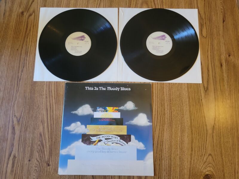 ‘This is The Moody Blues’ 1974 UK 2Lp hits compilation Lp in ex play tested cond
