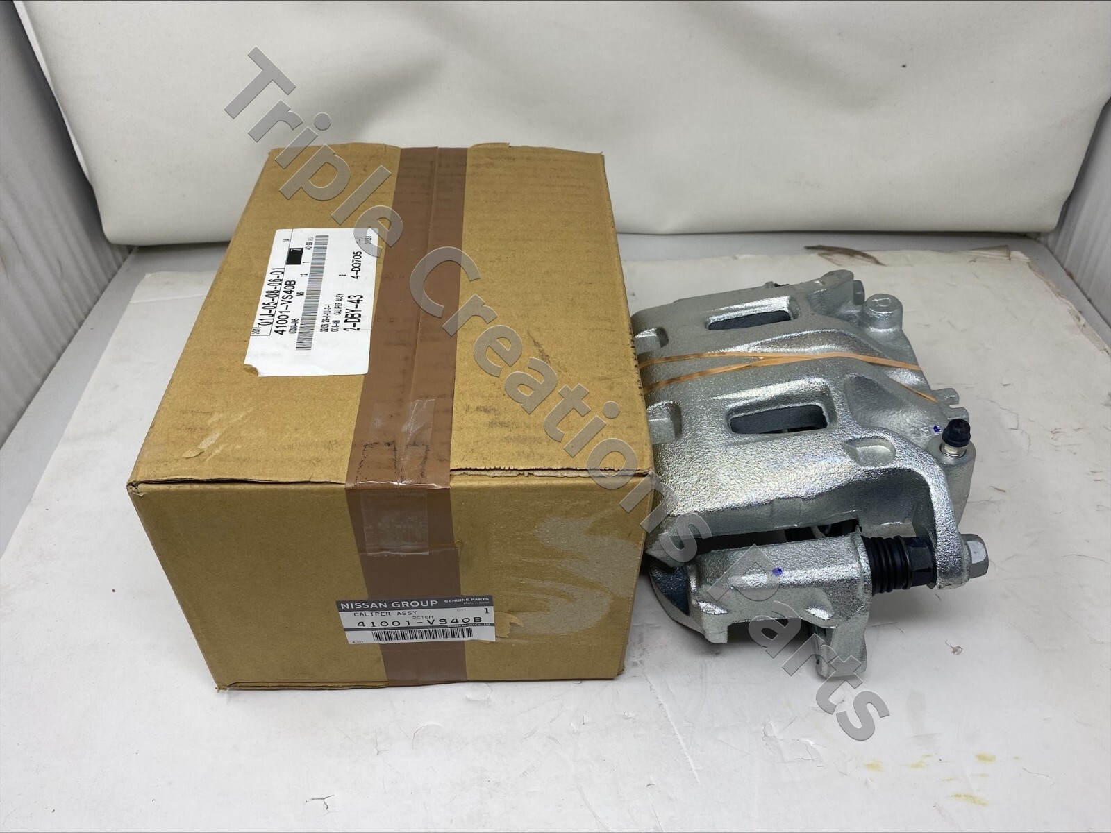 Genuine Nissan OEM 41001-VS40B CALIPER ASSY-FRONT RH W/O PAD Genuine Nissan OEM 41001-VS40B CALIPER ASSY-FRONT RH W/O PAD