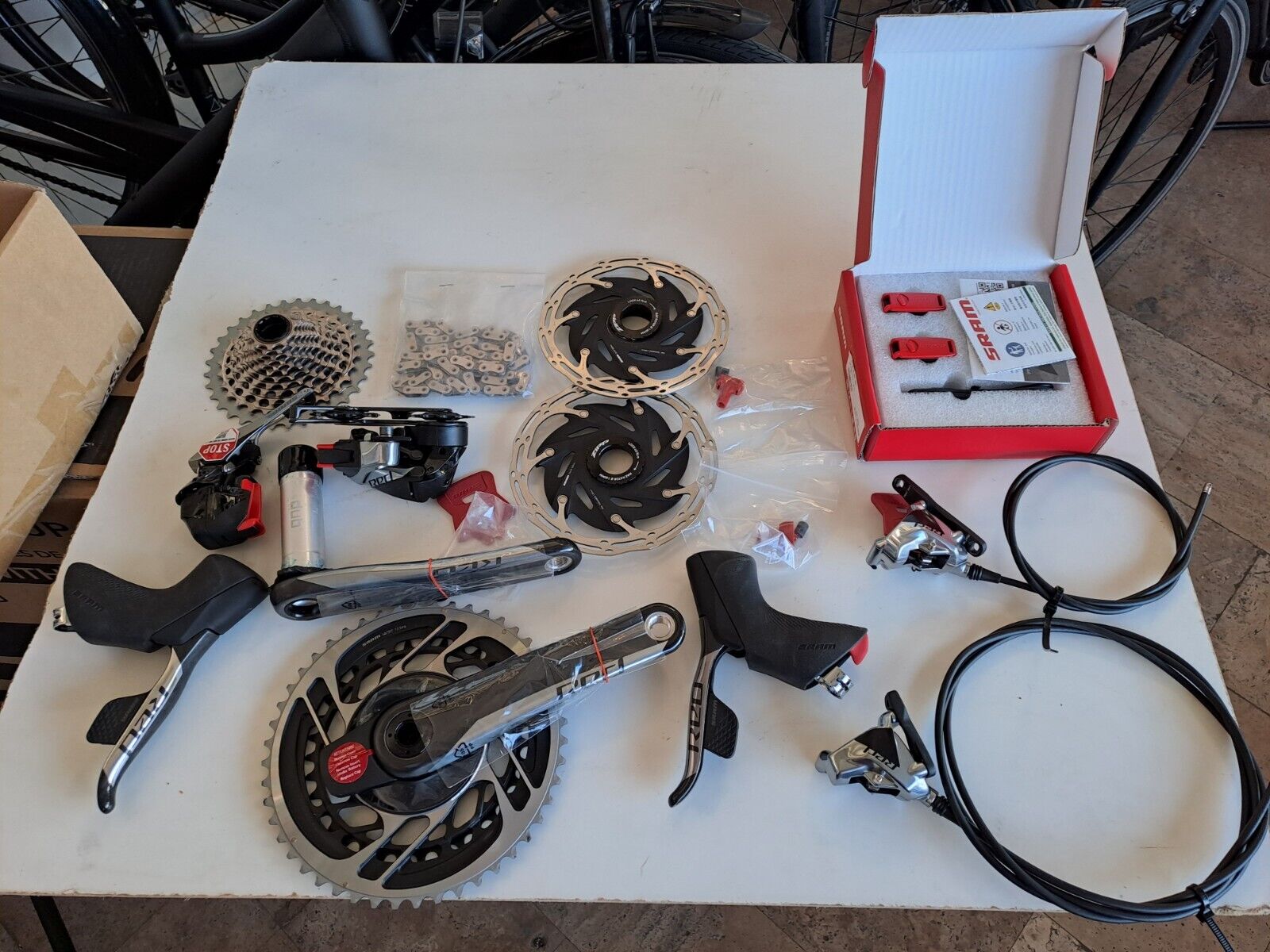 SRAM RED ETAP AXS 2x12 35/48 groupset With Powermeter SRAM RED ETAP AXS 2x12 35/48 groupset With Powermeter
