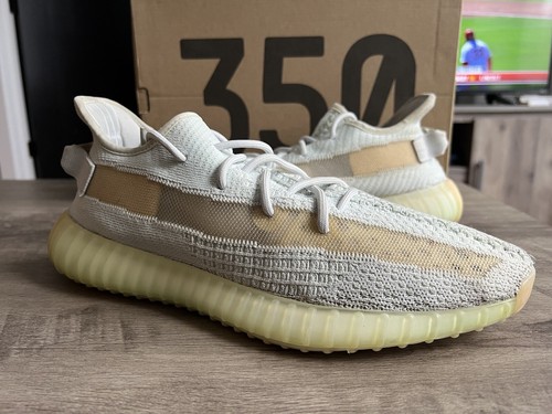 Size 12.5 Men Adidas Yeezy Boost 350 V2 Hyperspace 2023