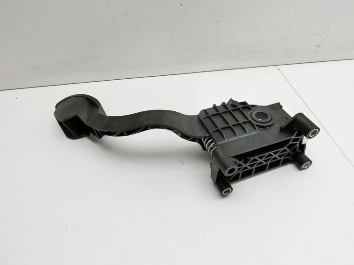 Fiat 500 07-15 1,2 51KW Gaswertgeber Gaspedal Fiat 500 07-15 28.03.2018 gebraucht Bild 4