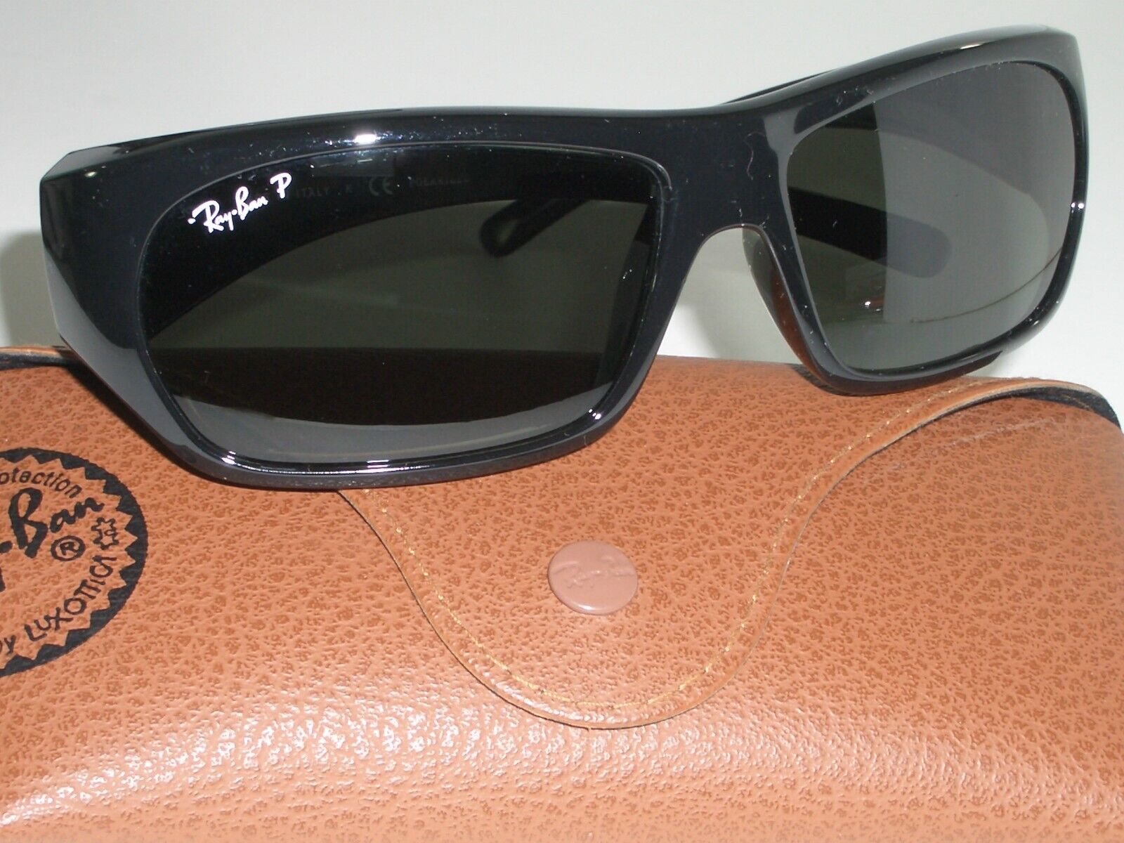 RAY BAN RB4111 SLEEK SHINY BLACK POLARIZED GLASS RECTANGULAR RAY BAN RB4111 SLEEK SHINY BLACK POLARIZED GLASS RECTANGULAR