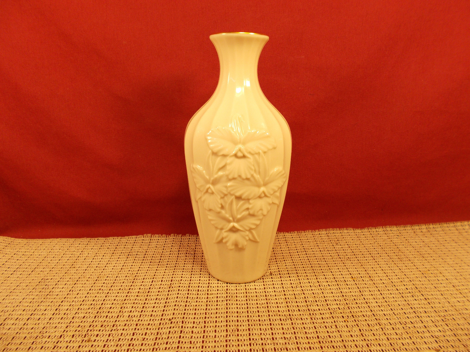 Lenox China Orchid Collection Vase 7 3/4
