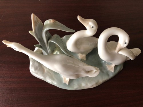 Vintage LLARDRO Geese Group Goose Figure Porcelain Fine Sculpture Made In Spain