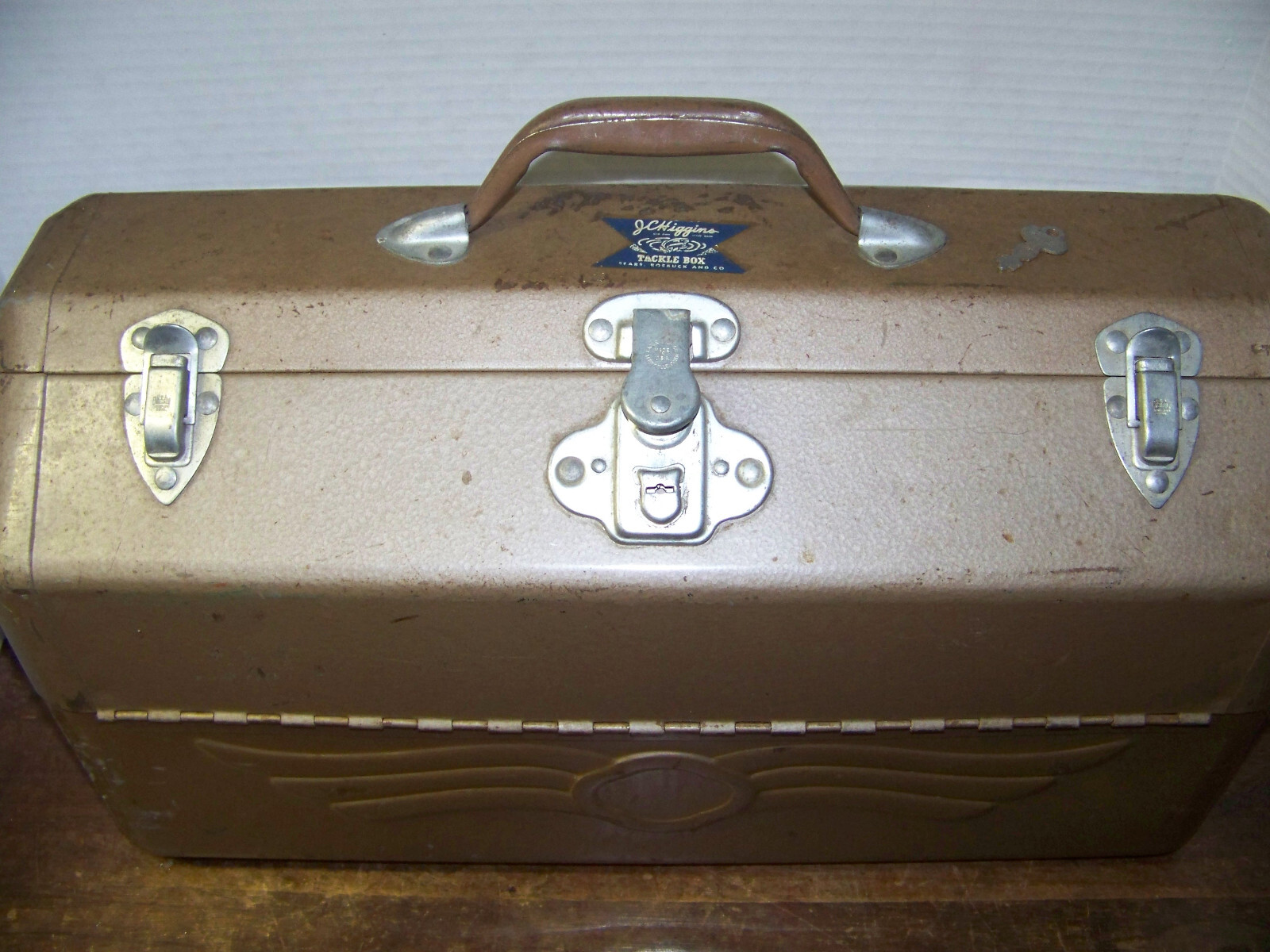 Vntg J.C. Higgins metal Tackle Box Sears USA Fold Out trays 19x10x9" KEY Nice!!
