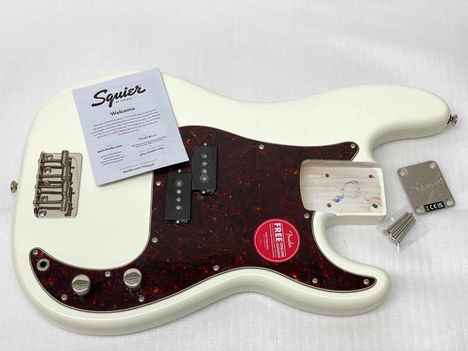 Squier Classic vibe 60s レフティ Squier Classic Vibe '60s Mustang Electric Guitar | Music & Arts