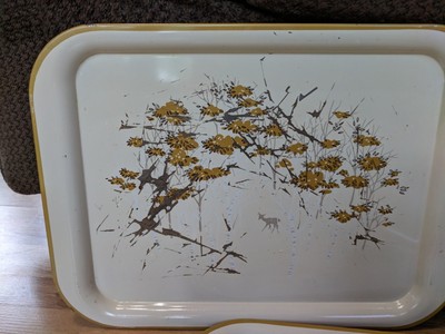 Set Of  3 Vintage Gold/White Deer Metal TV Lap Trays