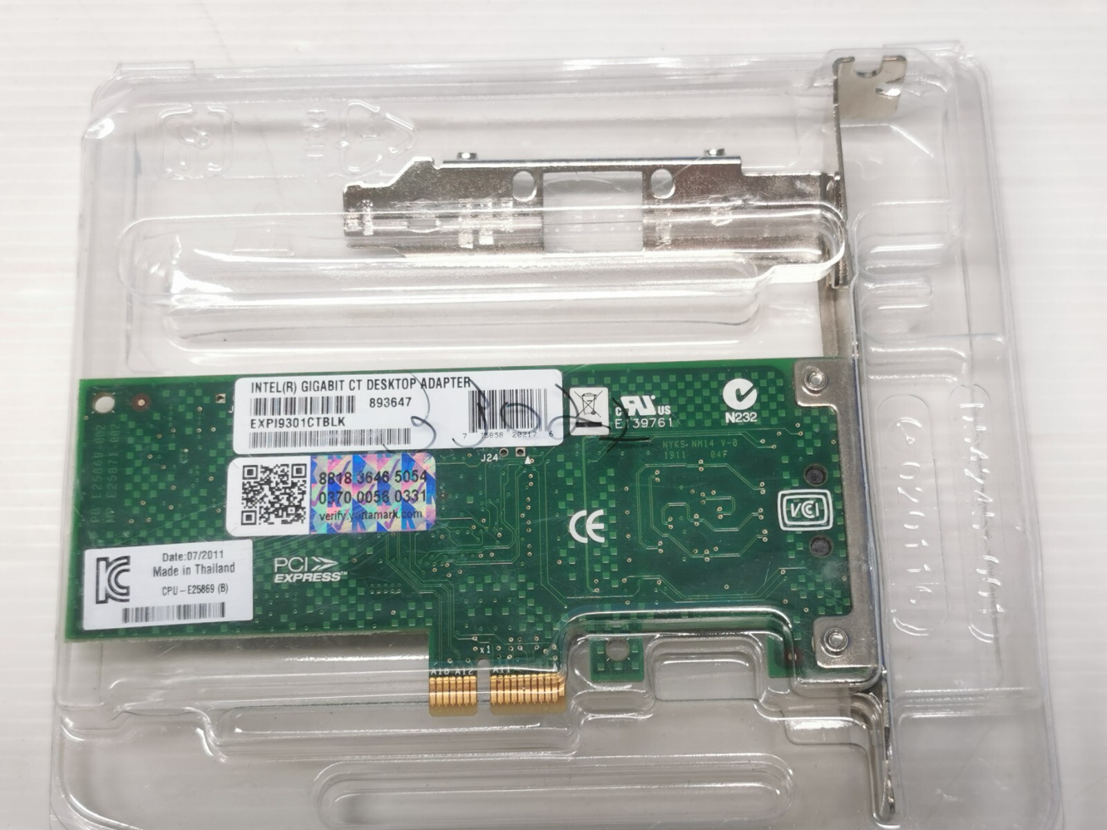 インテル Gigabit CT Desktop Adapt EXPI9301CT Amazon.com: Intel EXPI9301CT Gigabit Ct Pci-E Desktop