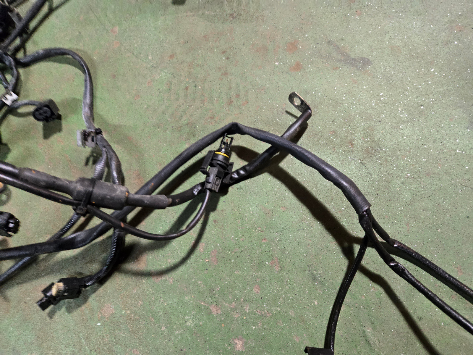 A6511509256 MERCEDES ENGINE WIRING HARNESS 1 BROKEN CONNECTOR - Picture 5 of 17