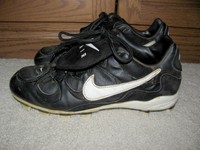 baseball cleats with tongue flap