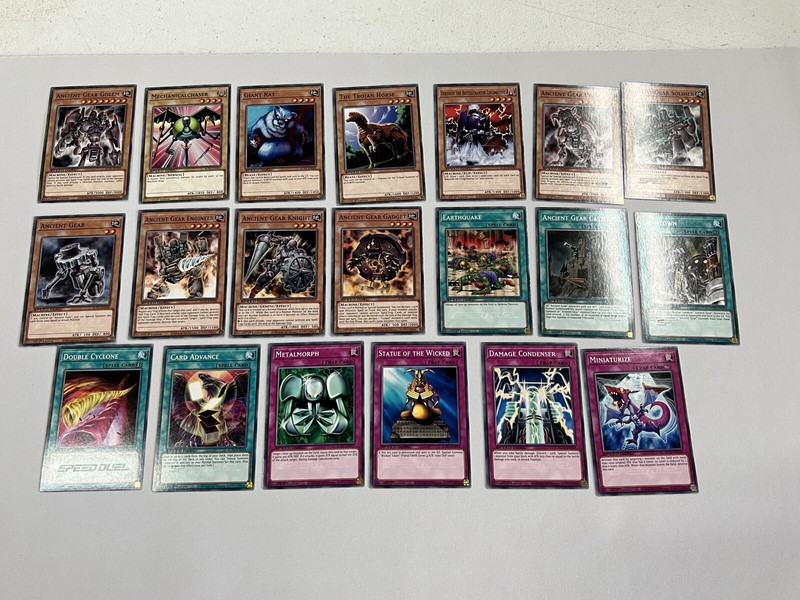 【希少・未使用美品】SPEED DUEL 英語版 8枚 Yugioh GX 8 BRAND NEW Speed Duel Complete Decks + Extras