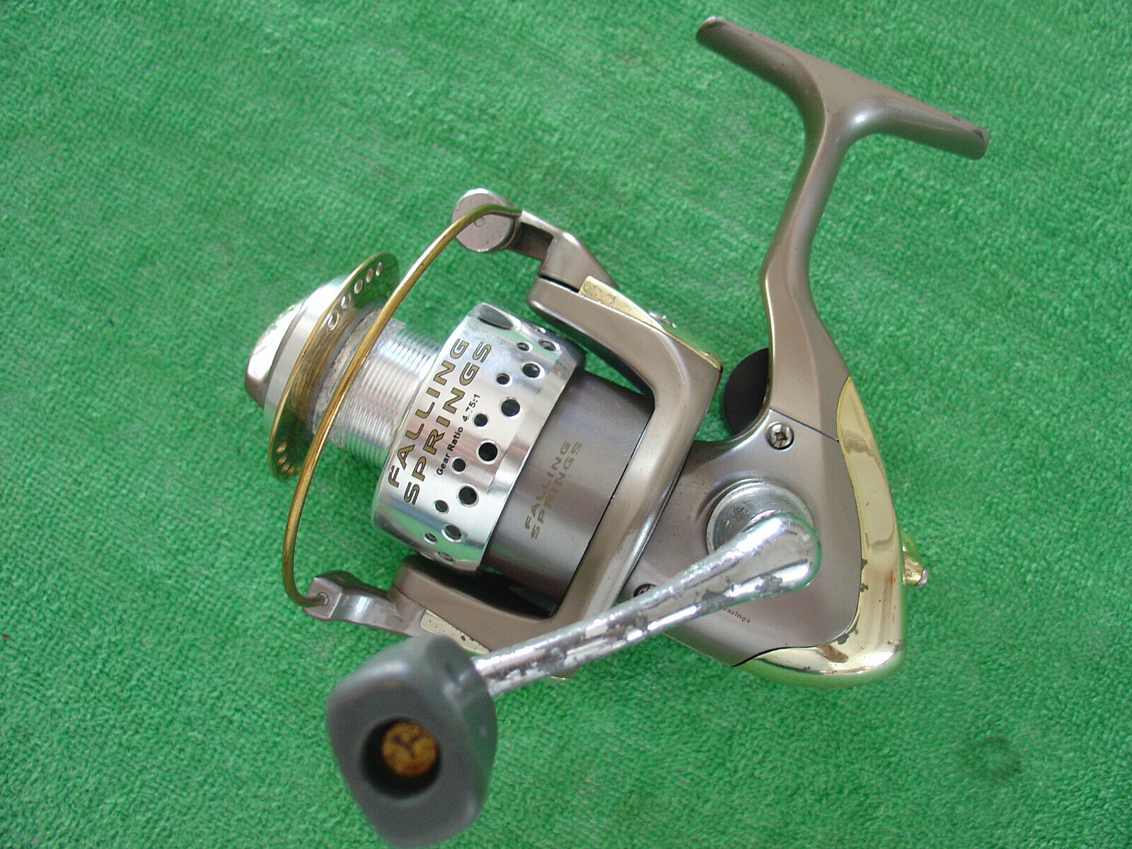 VINTAGE AURORA nXt FALLING SPRINGS SPINNING REEL FISHING VINTAGE AURORA nXt FALLING SPRINGS SPINNING REEL FISHING