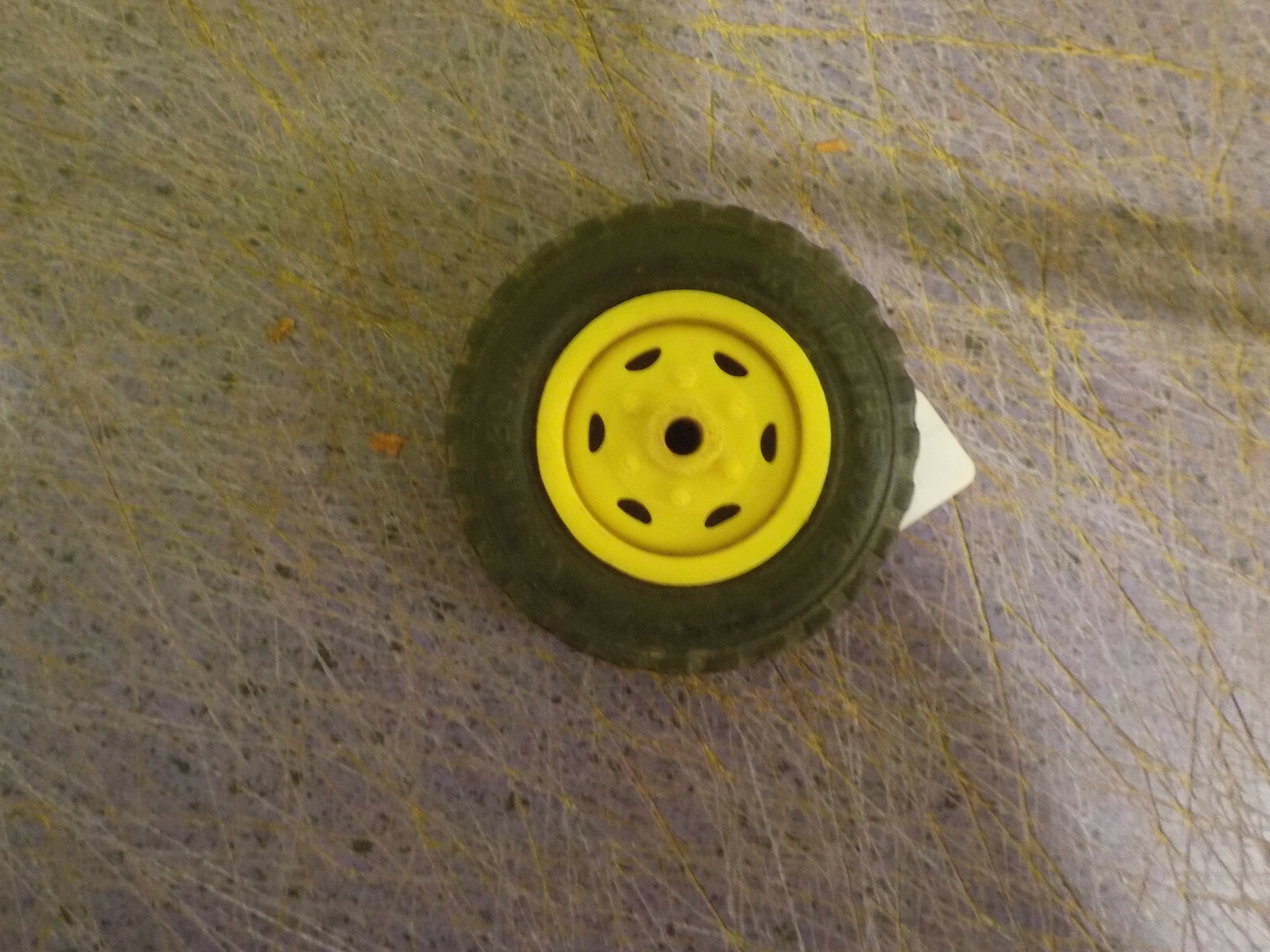 vintage wyandotte wrecker truck one tire one yellow wheel nice for parts