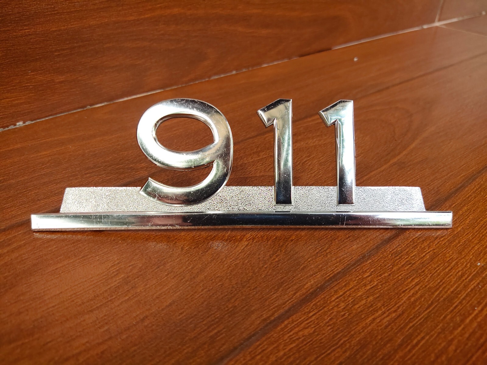 Mercedes Benze 911 Truck Metal Side Bonnet emblem badge
