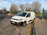 2020 70 Citroen Berlingo 1.5 enterprise NO vat 