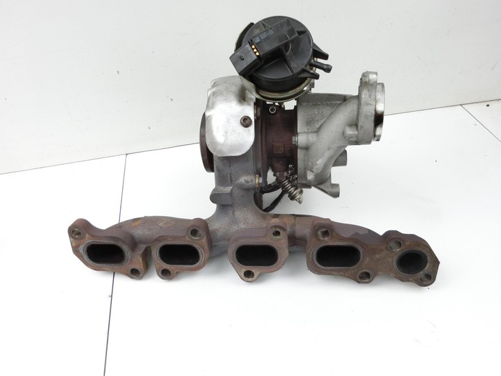 Audi A4 8W 15-19 TDI 2,0 110KW DEUA Turbolader Turbo Abgasturbolader Audi A4 8W 15-19 27.06.2016 04L253019A gebraucht Bild 7