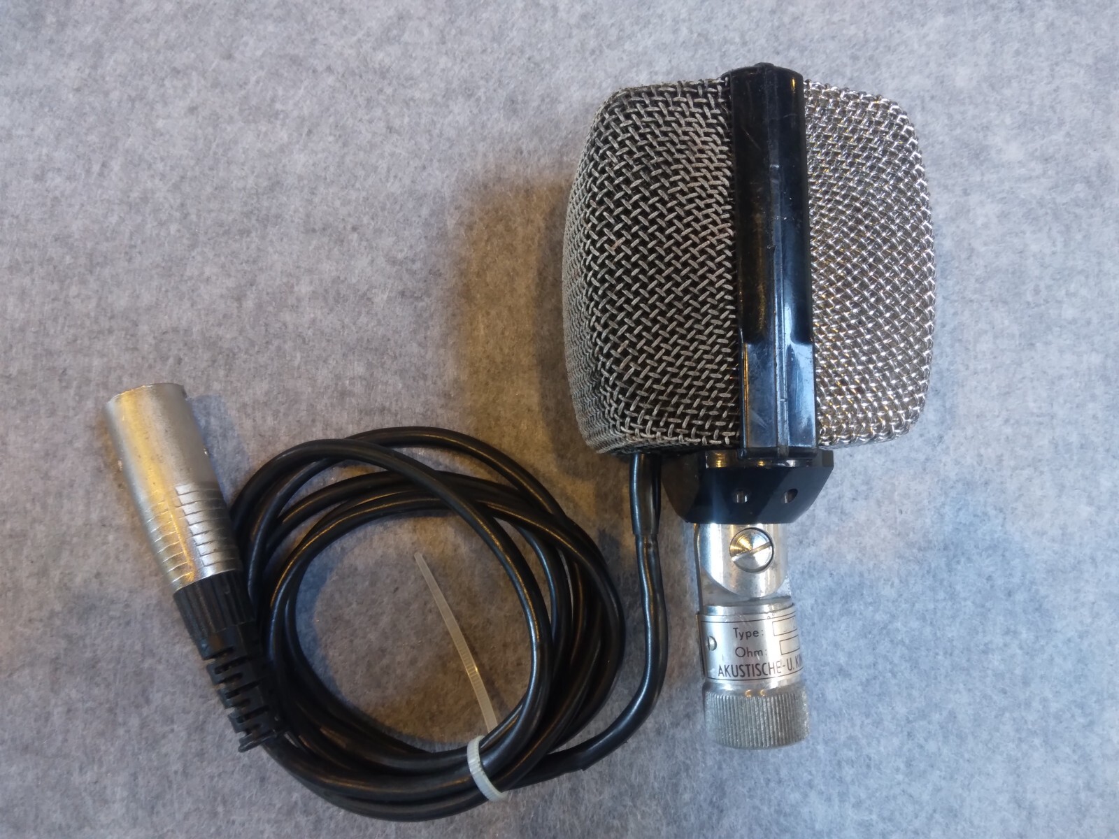 AKG D12E ヴィンテージダイナミックマイク
