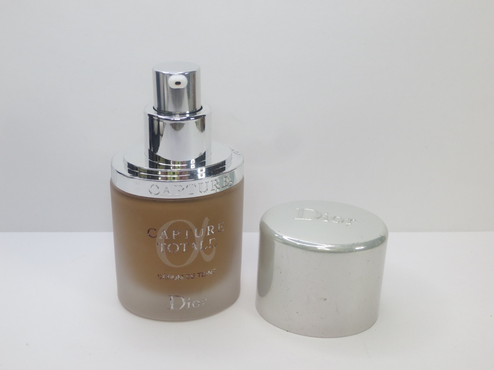 CHRISTIAN DIOR CAPTURE TOTALE SERUM FOUNDATION SPF 15 #050 1
