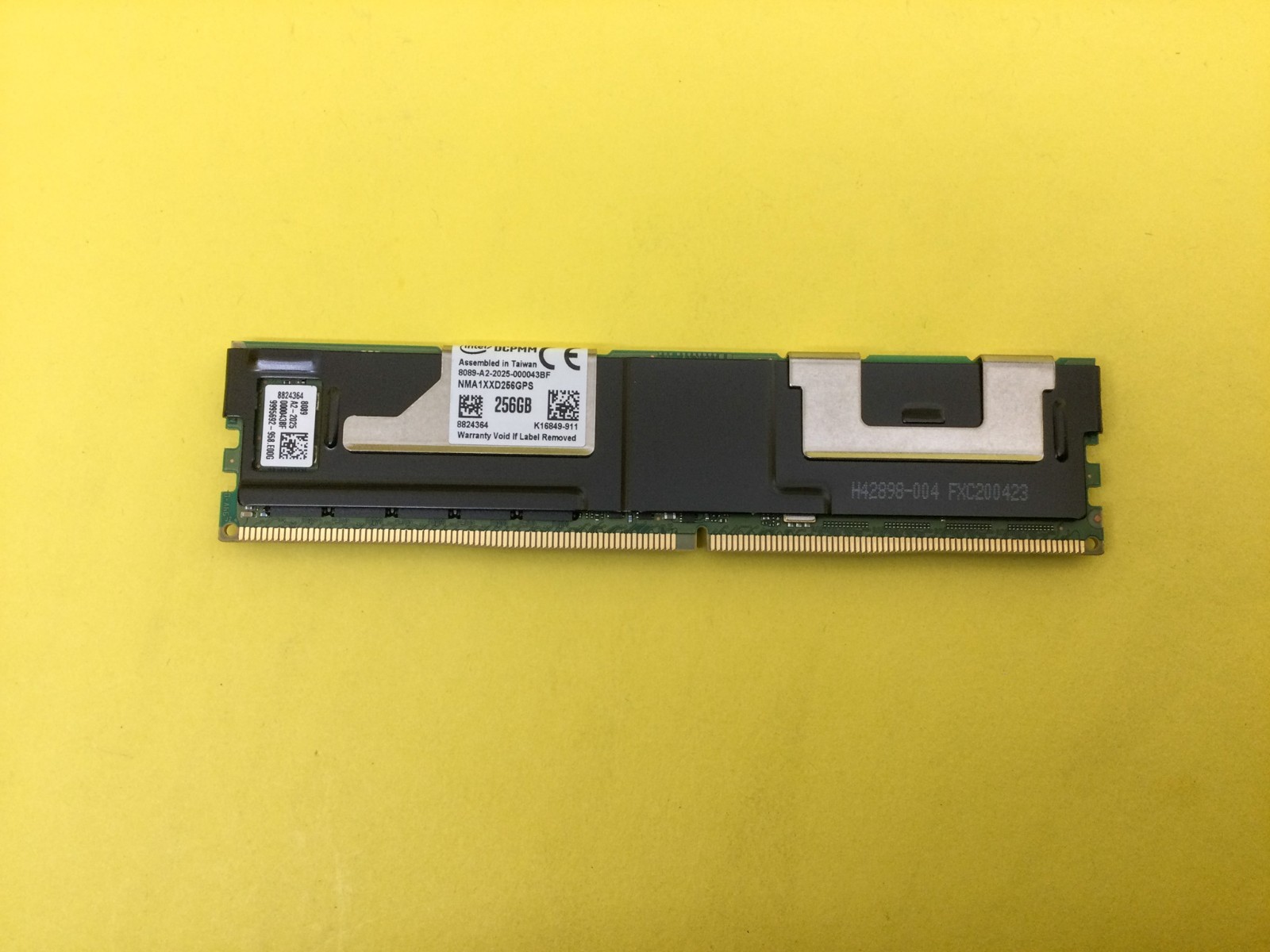 Intel Optane 100 Series 256GB DDR4 2666MHz PMem Persistent Memory