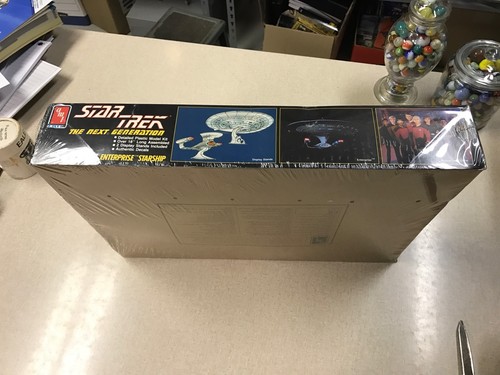 Star Trek U.S.S. Enterprise Starship By Ertl amt Model New In The Box