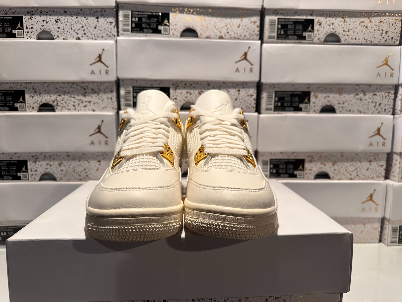 Pre-owned Jordan Air  4 Retro White Metallic Gold Aq9129-170 Women Sizes 8.5w-12w (in Hand)