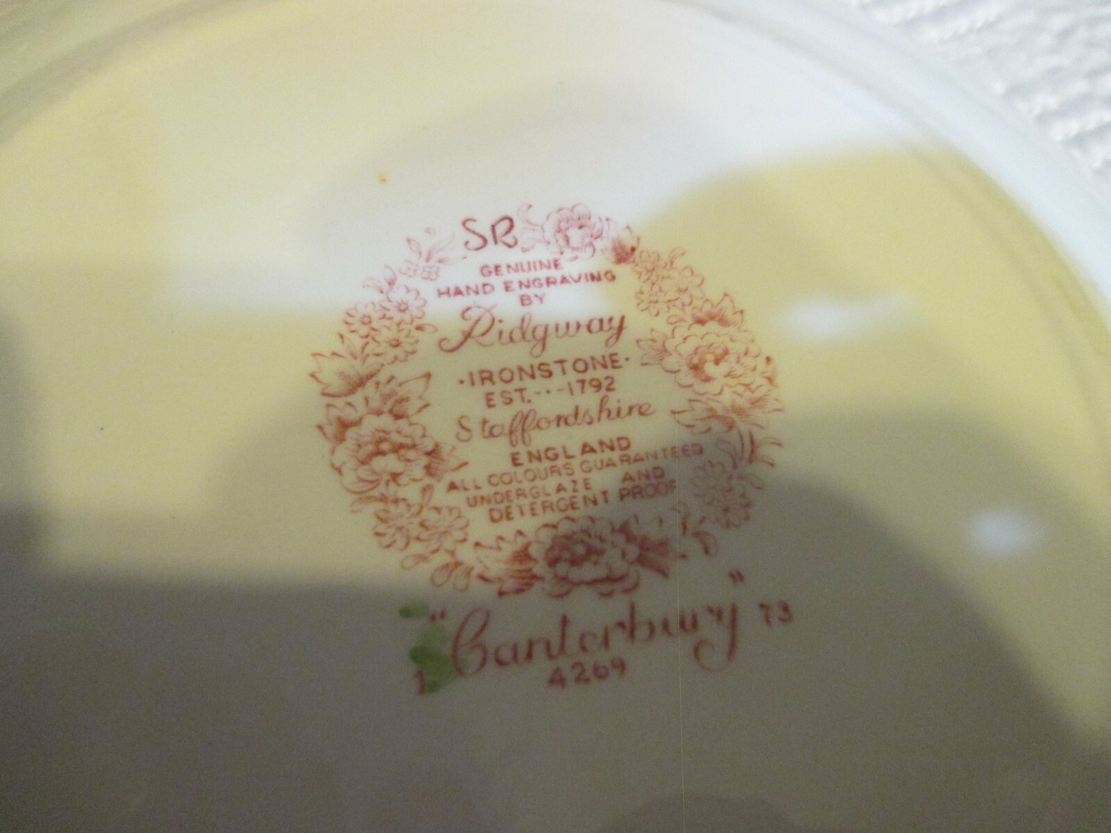 RIDGEWAY IRONSTONE DINNER PLATE STAFFORDSHIRE HAND ENGRAVED CANTERBURY 4269