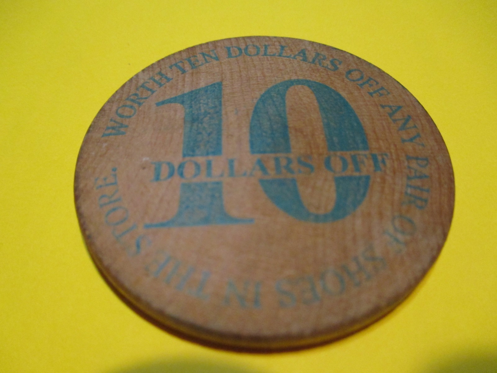 Vintage Large WOODEN 10 DOLLAR Spiece token 2