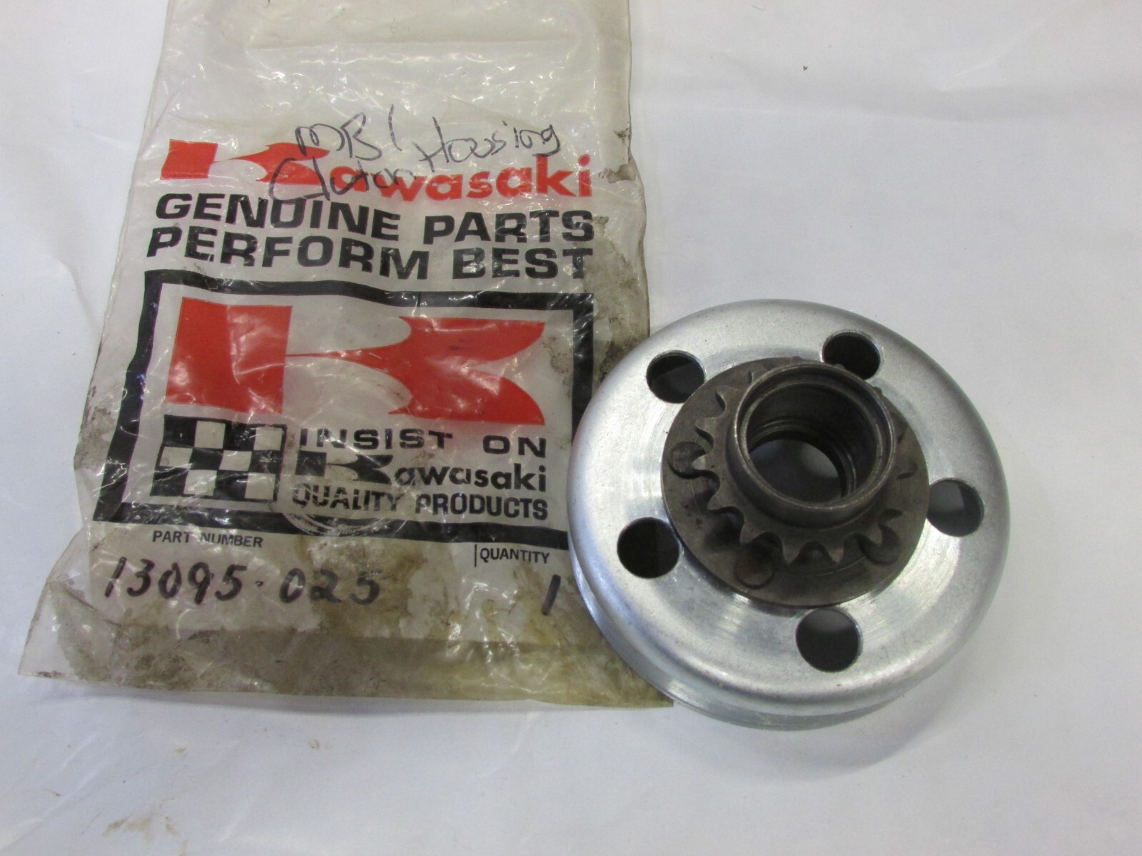 NOS OEM Kawasaki 13095-025 Clutch Housing MB MB1A Coyote