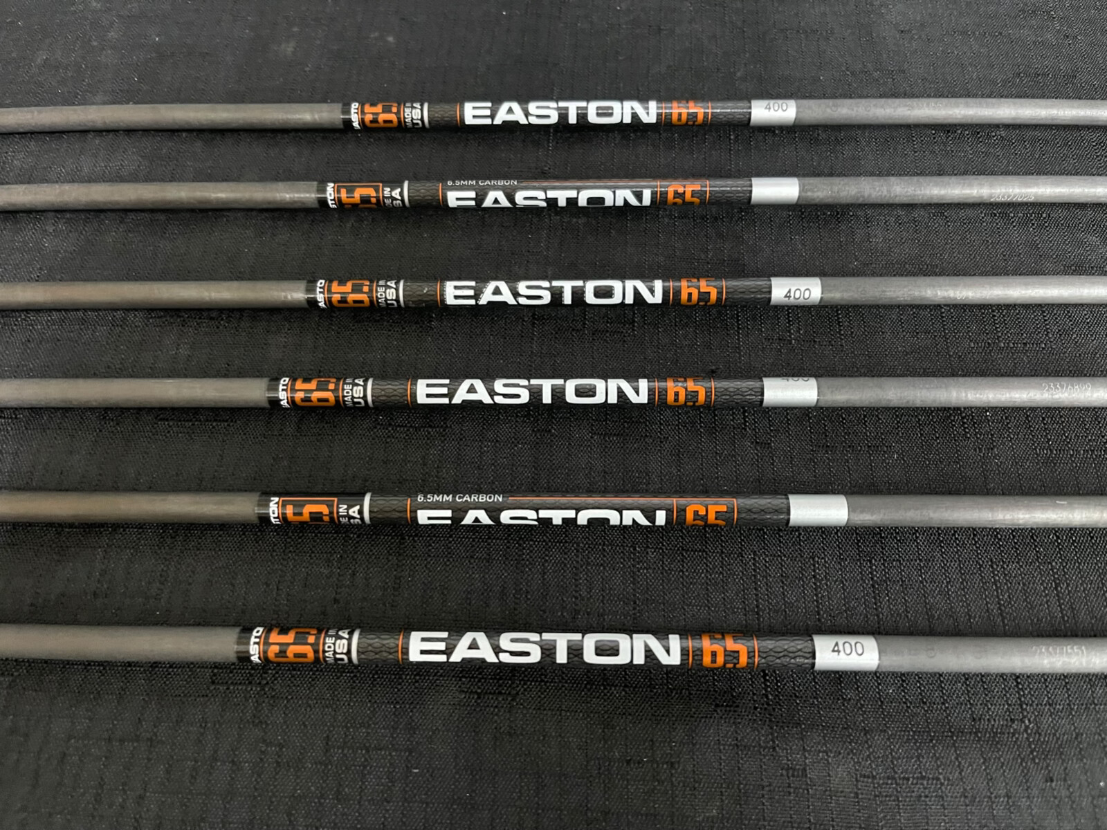 Easton Archery 6.5MM Hunter Classic 400 2" Bully Vane 1/2 Dozen BRAND NEW