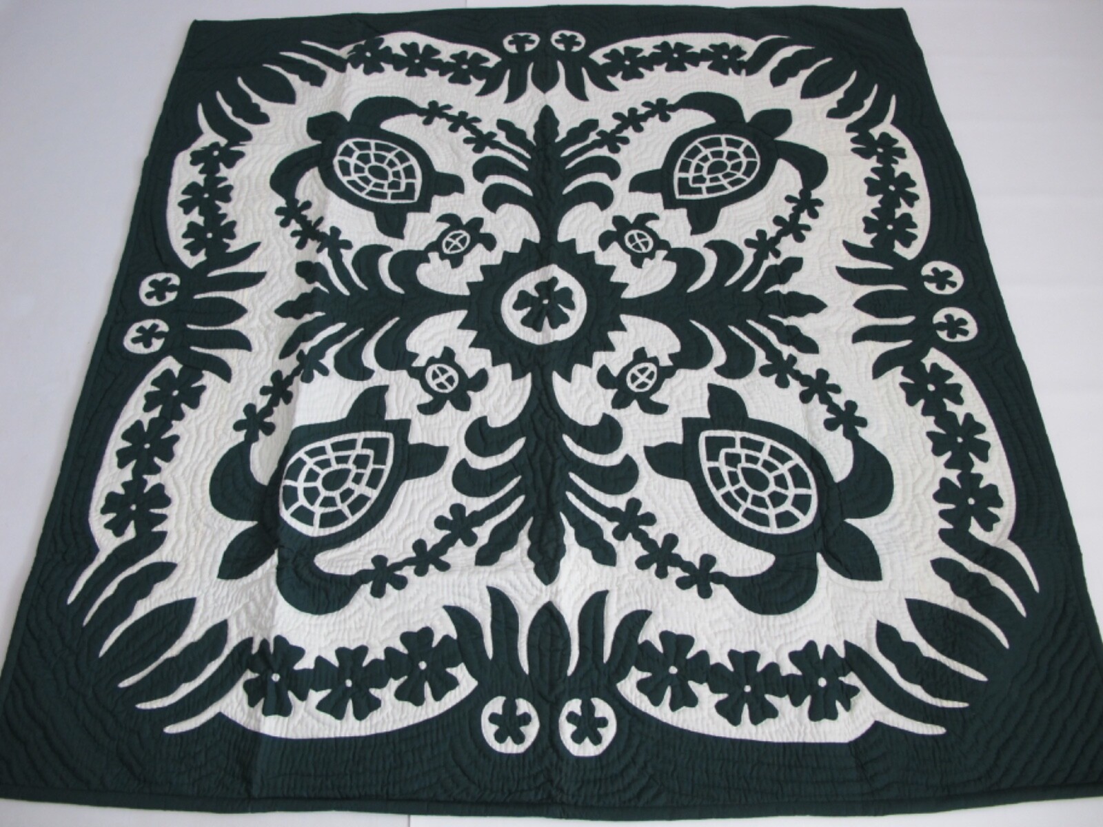 洋書 HAWAIIAN QUILT MASTERPIECES Hawaiian Quilt Masterpieces: Shaw, Robert: 9780883633960