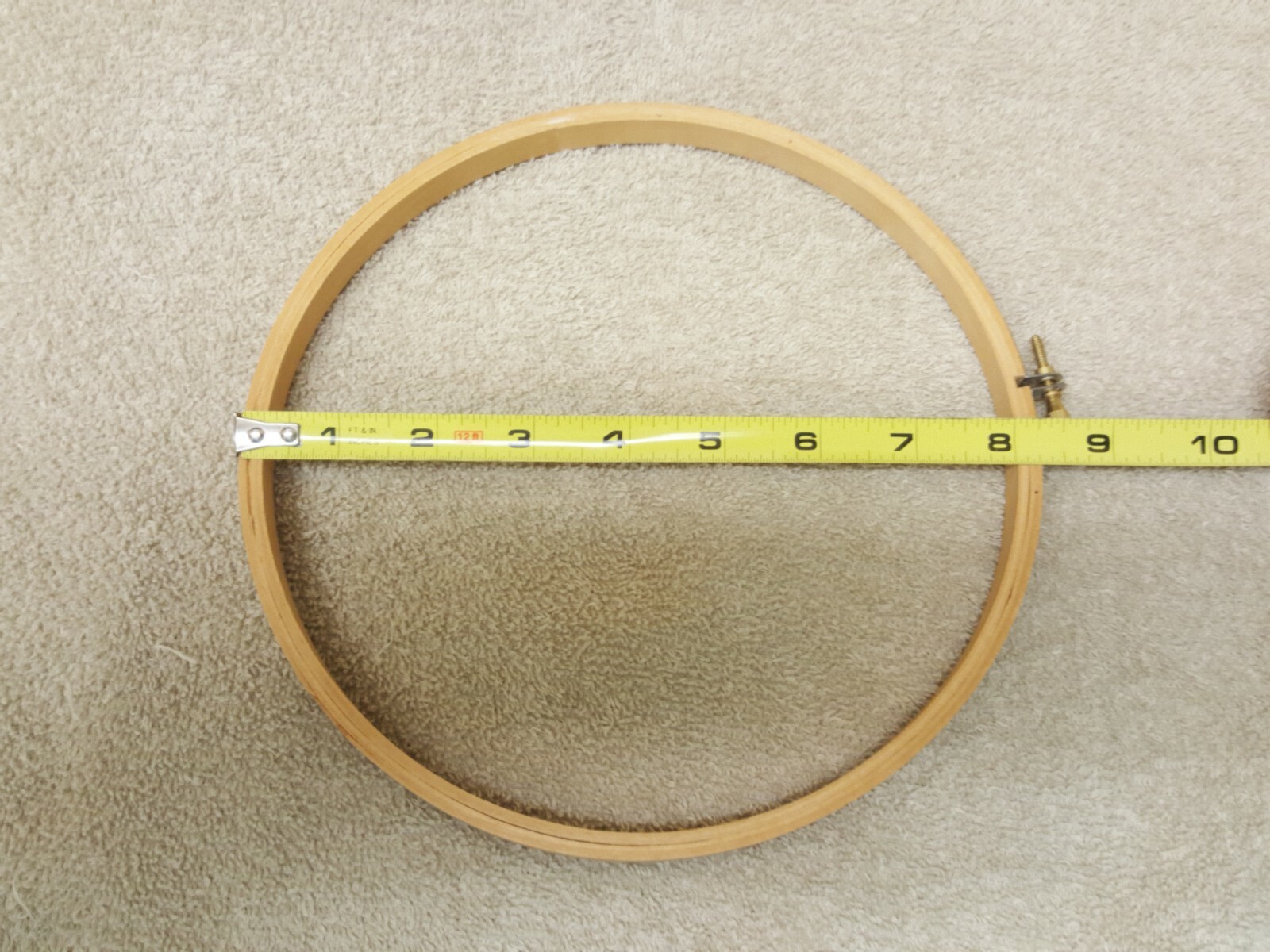 Round Wood Embroidery Quilting Cross Stitch Needlepoint Hoops ~ Lot of 3
