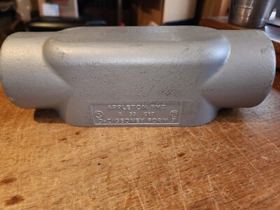 NEW OLD STOCK Appleton C67 2'' FM7 Conduit Body Type C SHIPS FREE