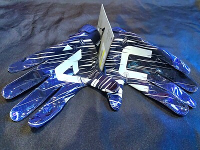 Under Armour UA Blur- Limited Edition Football Gloves- Men's Medium