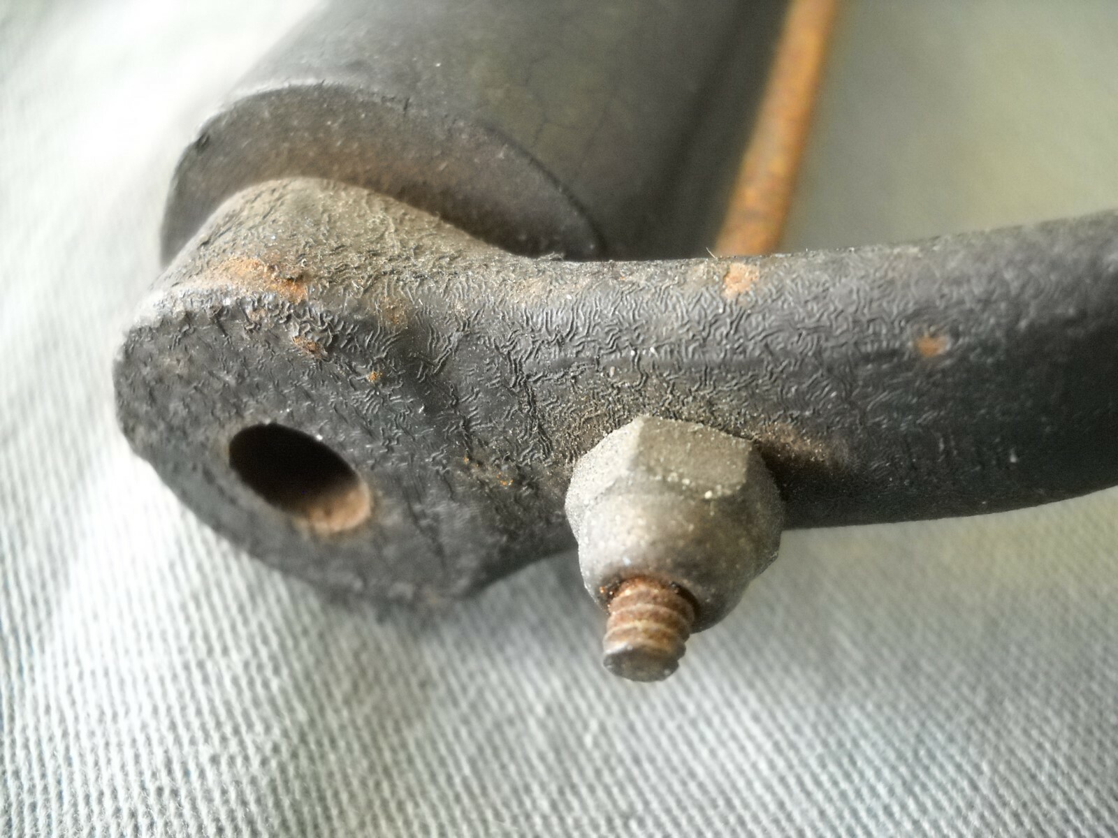 VINTAGE HAND HELD PRINTER BLOCK ROLLER CAST IRON HANDLE INDUSTRIAL GRAFIC ARTS