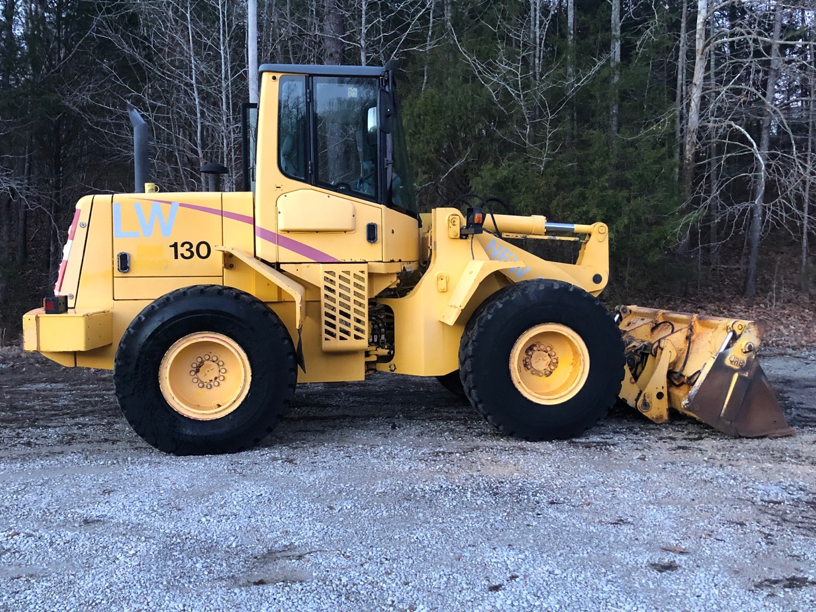 2003 NEW HOLLAND LW 130 WHEEL LOADER 4 in 1 CLAM BUCKET WITH QUICK ATTACH BUCKET