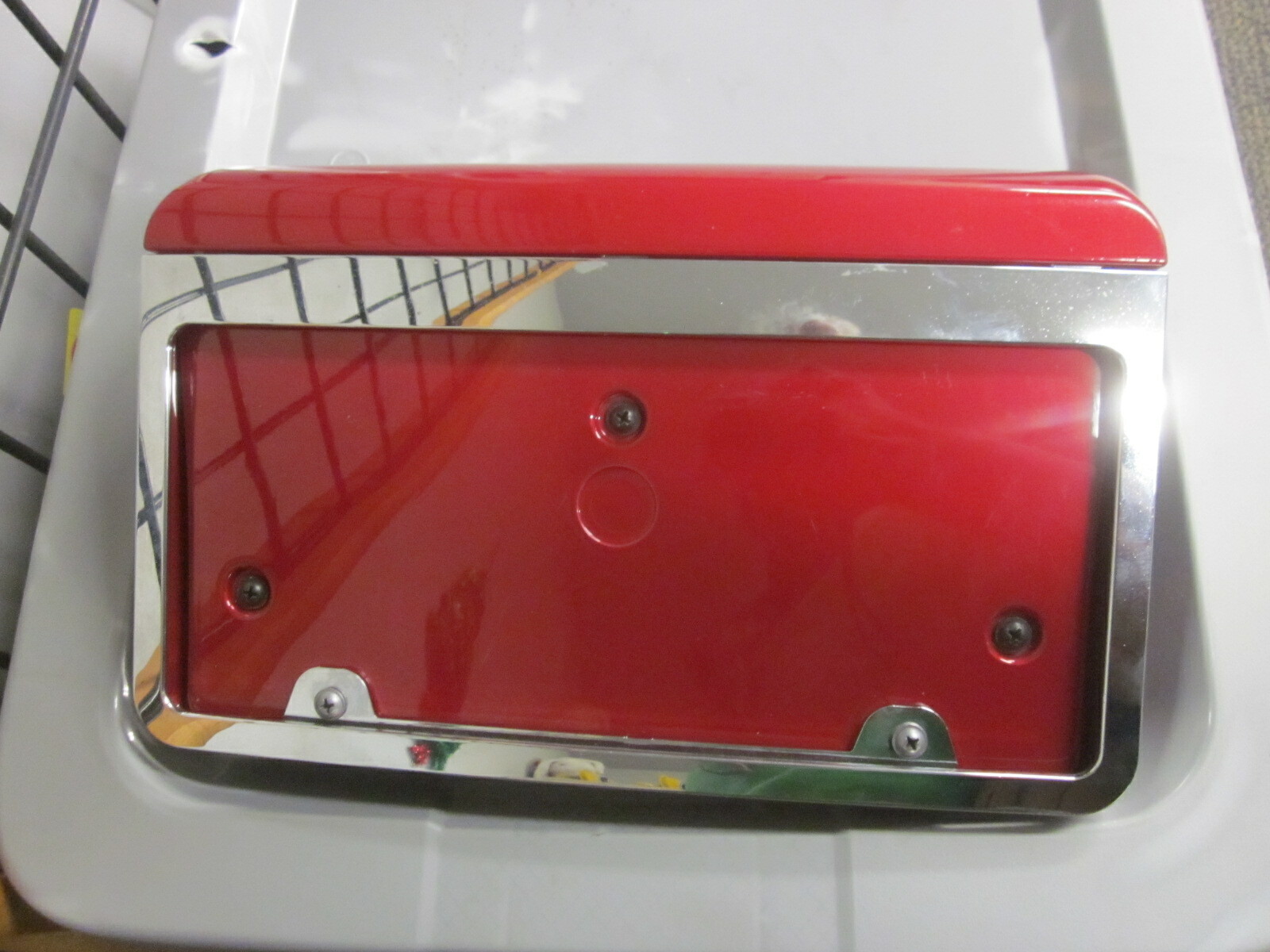 テスラ flk042117 Tesla Front License Plate Frame 2020-2016 Model S 1061912-00
