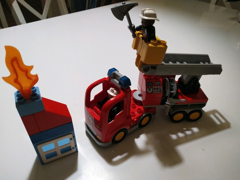 lego duplo fire truck 10592