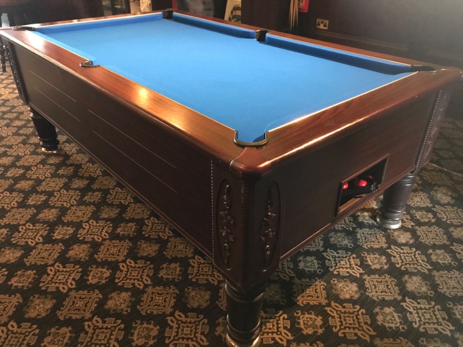 POOL TABLE 7 x 4 ft Slate bed Ask about delivery Brand new cloth