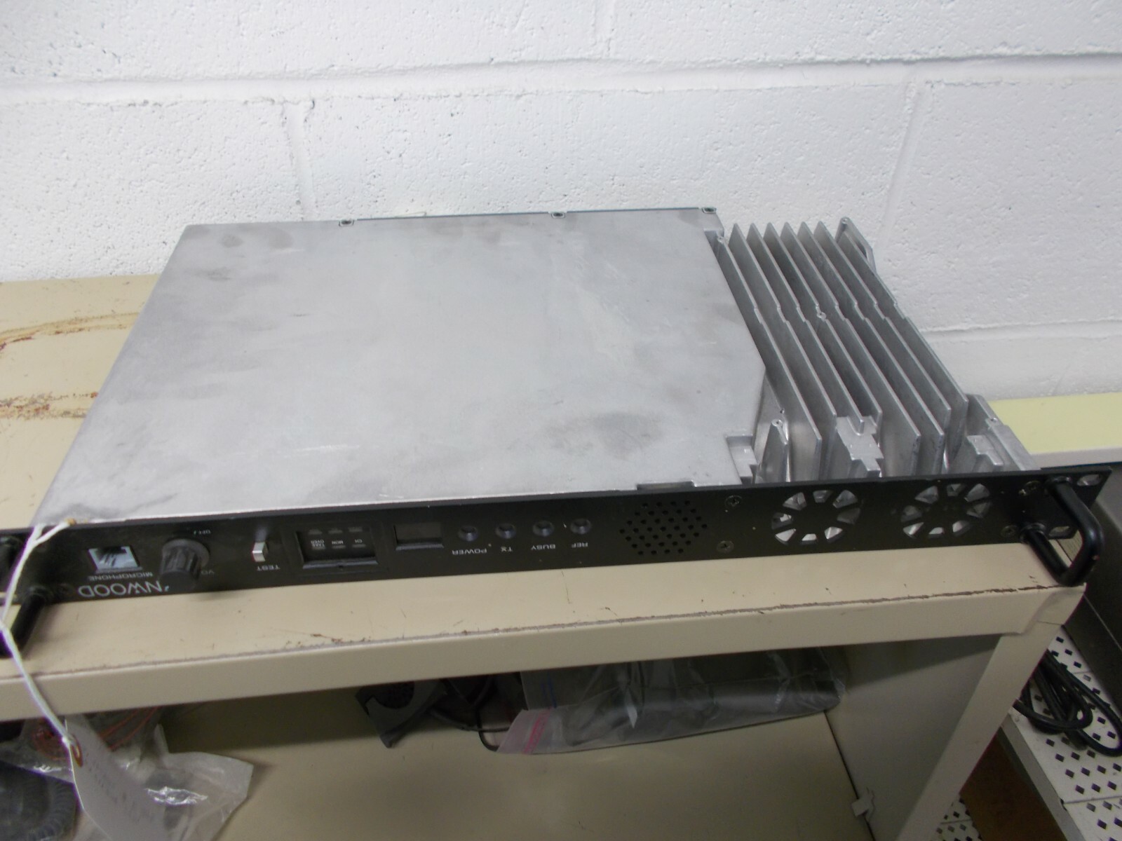Kenwood TKR-840-1 UHF FM REPEATER 450-480 MHz TKR840