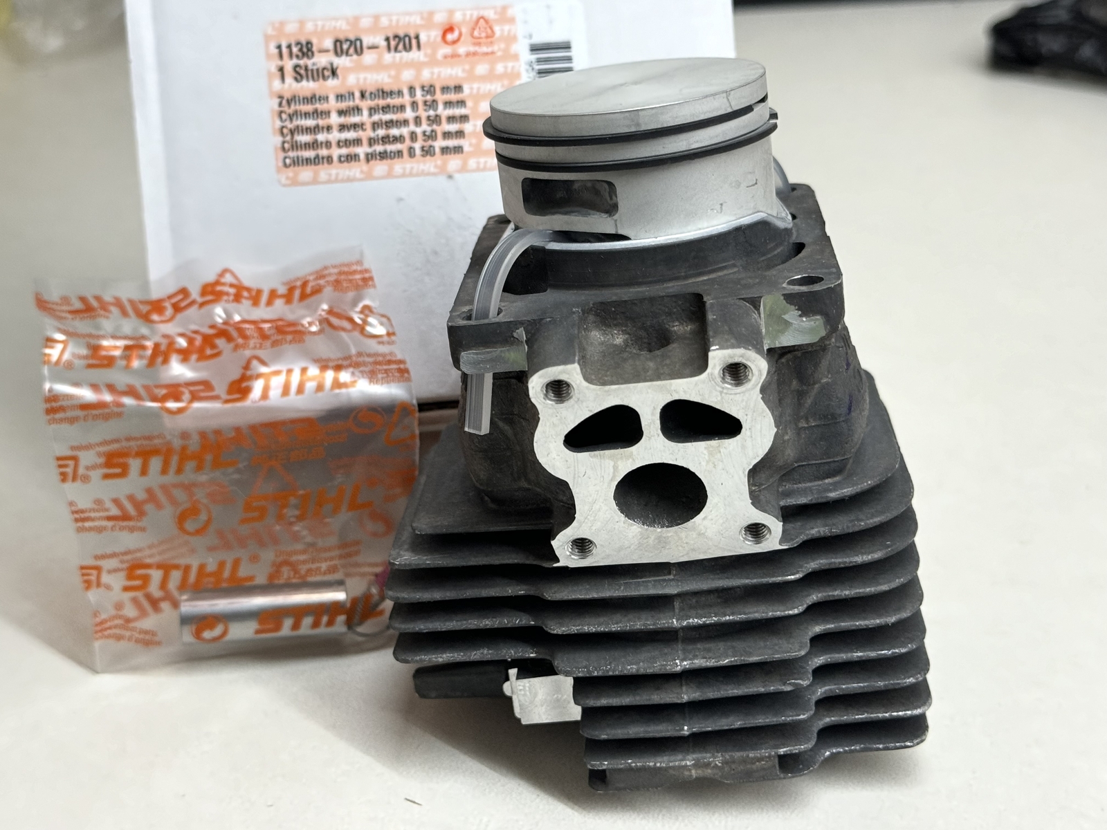 STIHL OEM CYLINDER WITH PISTON KIT 1138 020 1201 MS441 R VW C-Q C-M C-MQ C-MR R - Picture 3 of 6