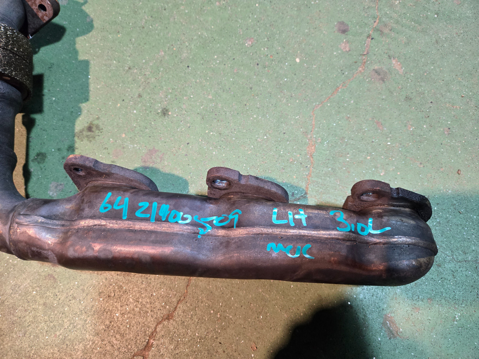 a6421400509 Mercedes Bluetec Diesel Engine Exhaust Manifold Left - Picture 2 of 5