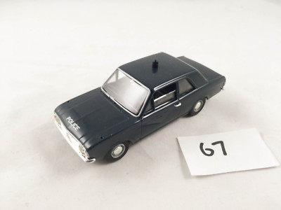 LTD EDITION CORGI VANGUARDS VA04104 FORD CORTINA MKII THAMES VALLEY POLICE CAR