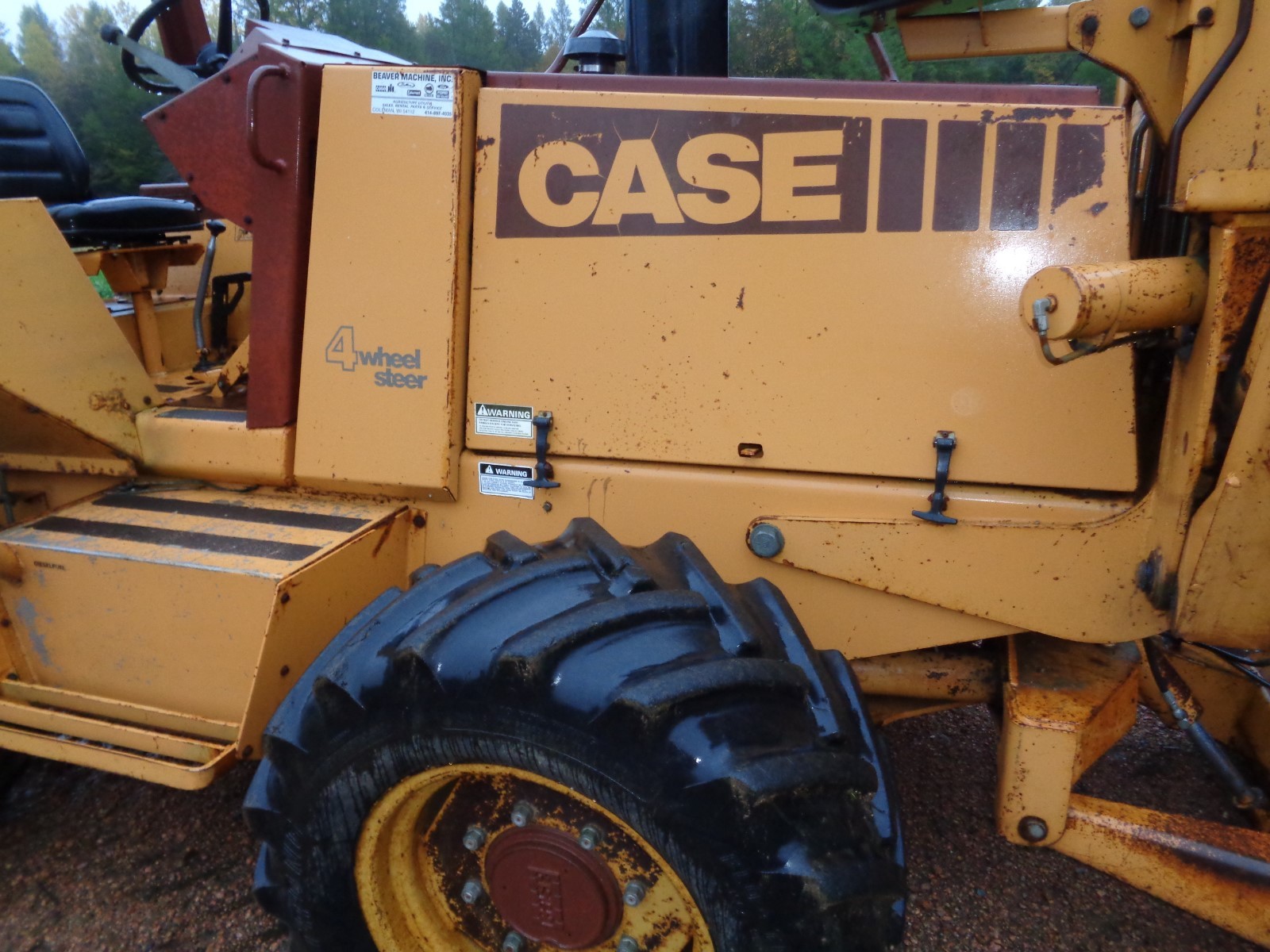 CASE  760 trencher  backhoe. cable plow. 6 way blade . 4 wheel steer.