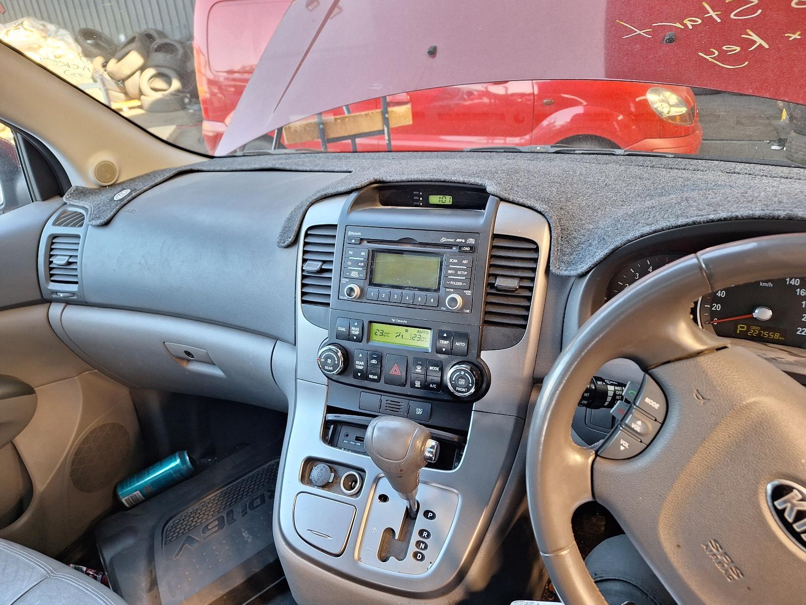 2013 Kia Carnival/grand Carnival VQ 12/2005-06/2014 SEAT BELT ONLY LEFT FRONT image 10